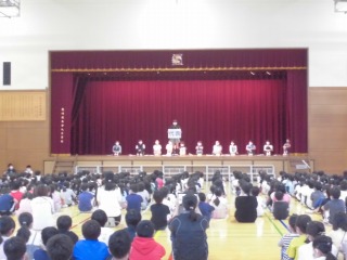 写真:委員会紹介集会1