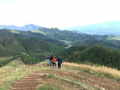 写真:11飯盛山頂上