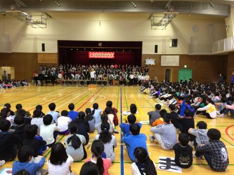 写真:6年生を送る会1