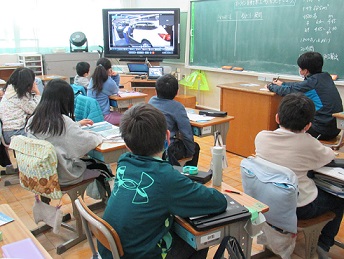 写真:オンライン工場見学1