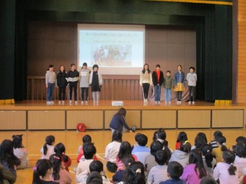 写真:保健給食委員会発表