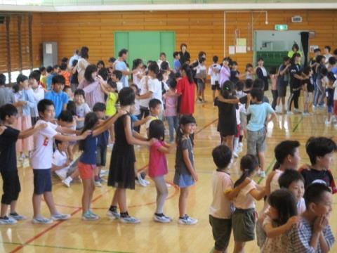 写真:児童集会