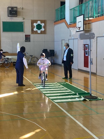 写真:4年生　自転車教室4