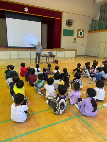 写真:1年生交通安全教室と3年生・わかくさ消防写生会1