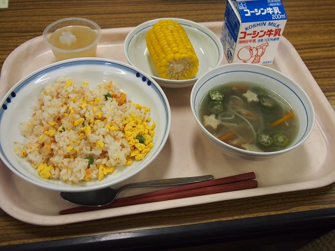 写真:給食1