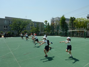 写真:陸上教室の様子2