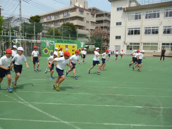 写真:陸上教室の様子1