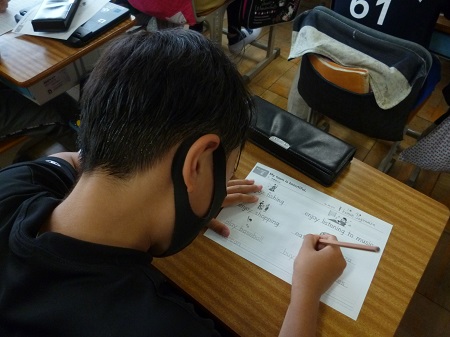 写真:英語学習の様子2