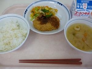 写真:6月15日の給食