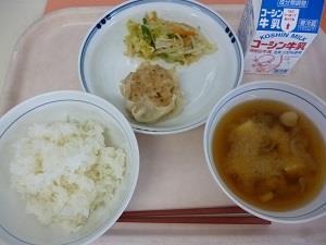 写真:5月25日の給食