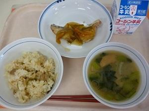 写真:4月22日の給食