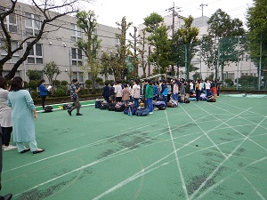 写真:清里移動教室出発1