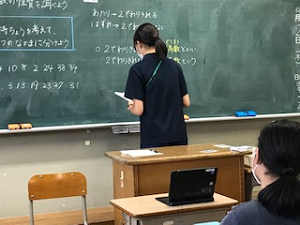 写真:算数の学習の様子5