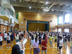 写真:終業式の様子1