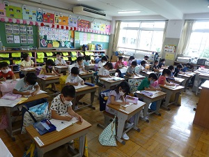 写真:学習に取り組む様子1