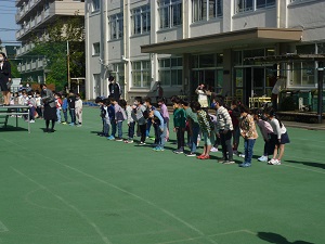 写真:1年生対面式の様子1