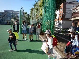 写真:あいさつ運動の様子4