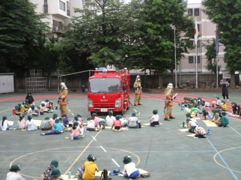 写真:はたらく消防の写生会