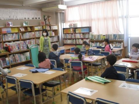 写真:学校図書館の使い方