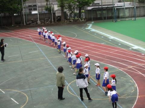 写真:1年生を迎える会の準備1