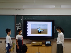 写真:プログラミング学習の発表会