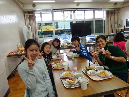 写真:伝説の「二日小バイキング給食」2