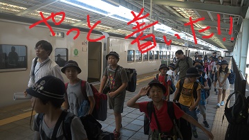 写真:下田駅、そして学園到着1