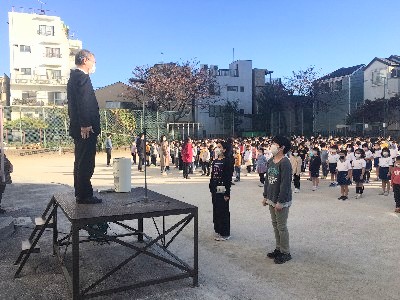 写真:全校朝会1(11月15日)