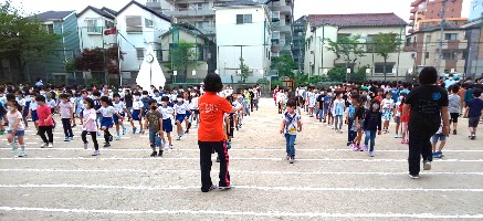 写真:全校朝会1(5月17日)