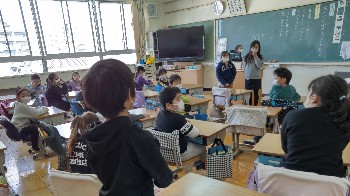 写真:学級会