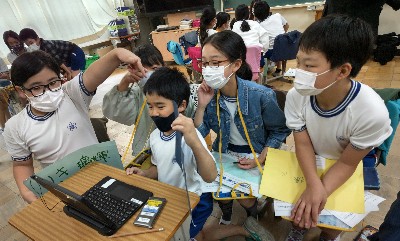 写真:オーストラリアの小学校とオンラインで交流4