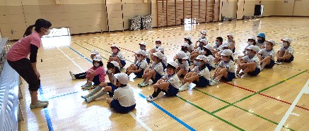 写真:体育の授業を公開