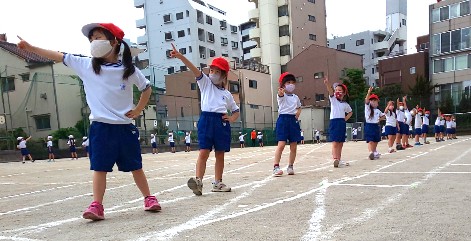 写真:1年生運動会表現練習2