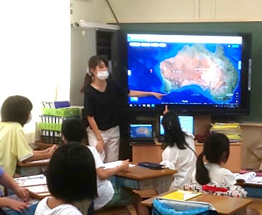 写真:5年生　英語の授業2