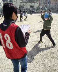 写真:記録を測定する様子