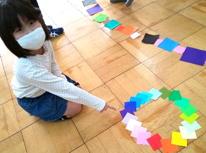 写真:並べ方を見つける学習3