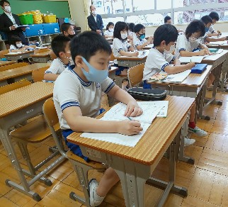 写真:算数の授業3(10月15日)