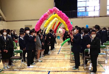 写真:三日小のマスコット「さっぴー」