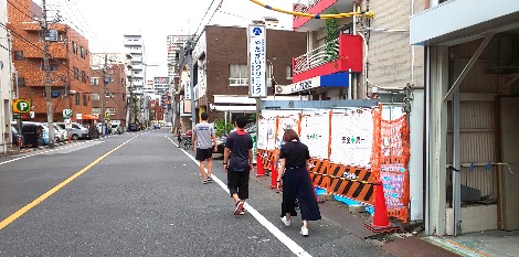 写真:通学路の点検