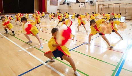 写真:花笠音頭1