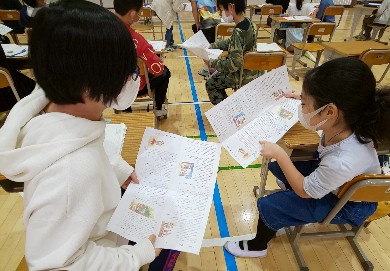 写真:4年生国語の授業2(12月8日)