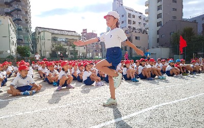 写真:運動会全体練習　行進