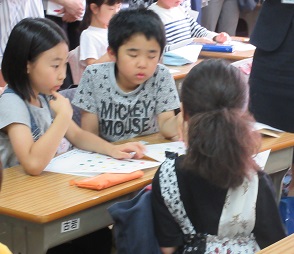 写真:給食の大切さを学ぶ様子2