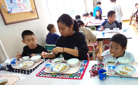 写真:交流給食(11月11日)1