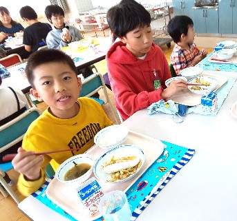 写真:交流給食(11月19日)2