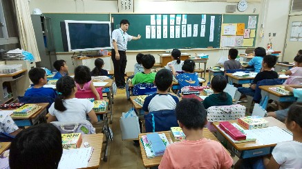 写真:3年生　国語　漢字の組み立て1