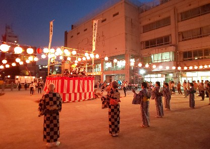 写真:8月2日 盆踊りの様子1