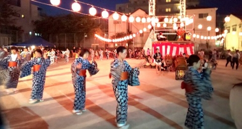 写真:8月4日 盆踊りの様子1