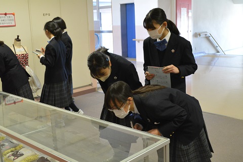 写真:1年　輝汐祭見学2