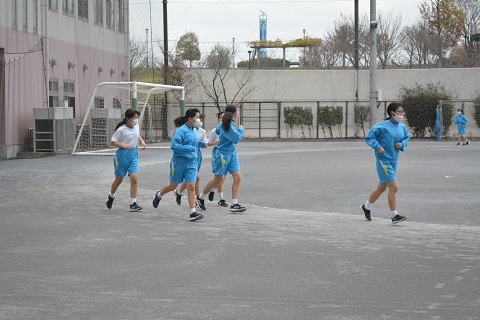 写真:女子体育　持久走1